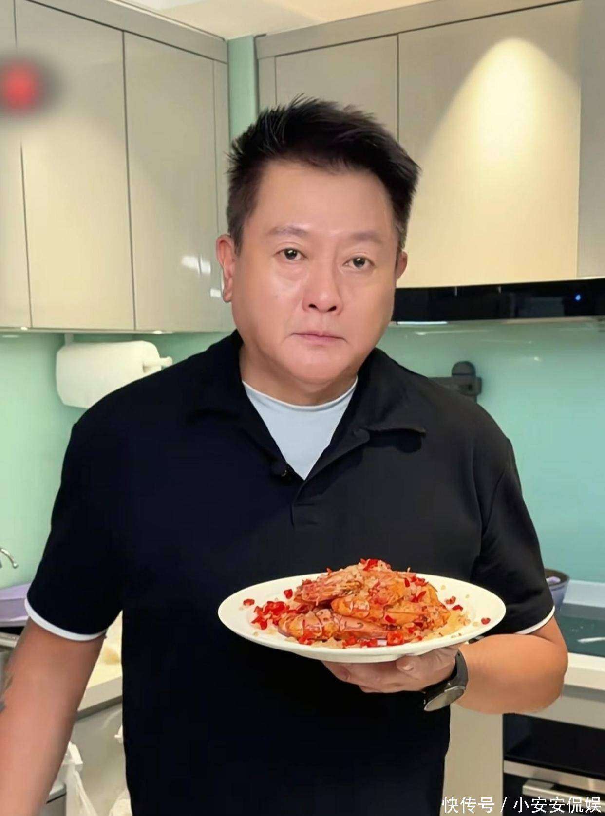 近180高女儿放学父女神似家温馨时尚!不朽情缘游戏网站址58岁魏骏杰接15岁(图3) 近180高女儿放学父女神似家温馨时尚!不朽情缘游戏网站址58岁魏骏杰接15岁(图3)